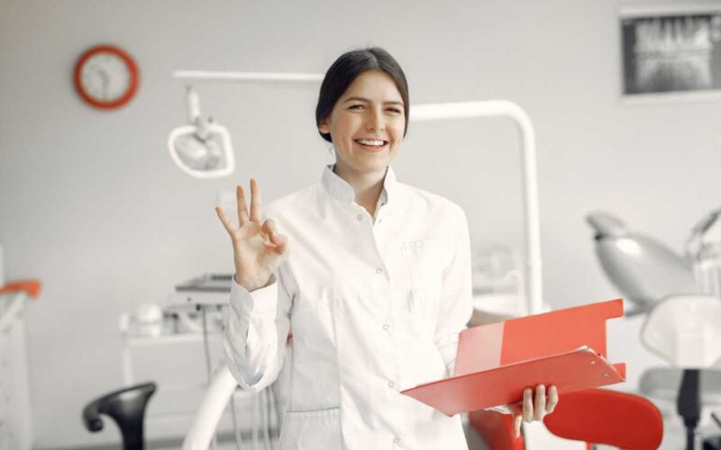 Carreira em Odontologia: Por que começar a estudar agora é o melhor investimento