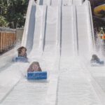 Por que um parque aquático não é só diversão e como isso muda totalmente sua experiência