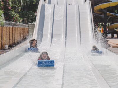 Por que um parque aquático não é só diversão e como isso muda totalmente sua experiência