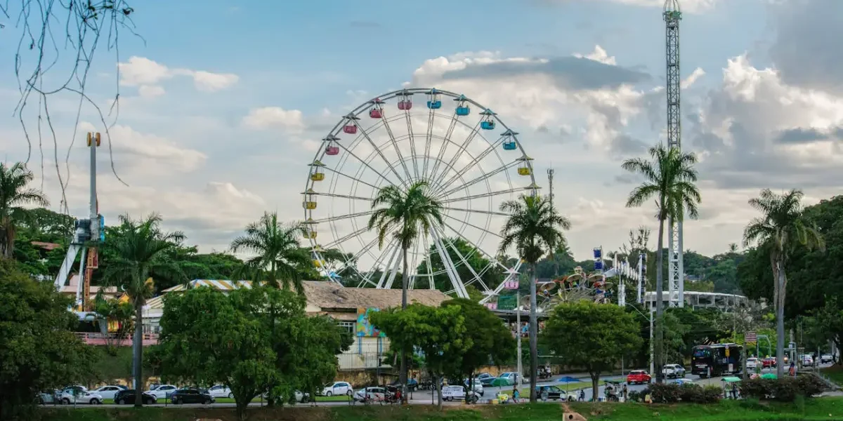 Parque de diversões: por que essa experiência continua encantando gerações